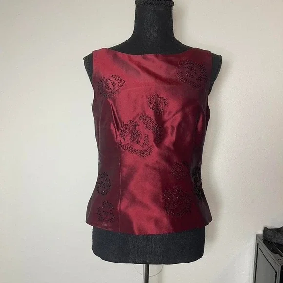 burgundy 100% silk top with beaded floral design - Picture 3 of 6